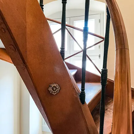 Charmante Altbauwohnung Im Herzen Der Altstadt *