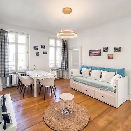 Charmante Altbauwohnung Im Herzen Der Altstadt Apartment *